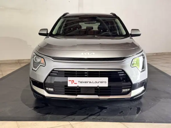 Kia Niro 2024 - 29500 EUR, 27615 km - AUTO.MOTO.pt - 27615km - foto 2 de 26