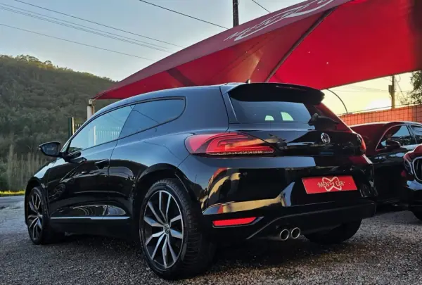 Volkswagen Scirocco 2015 - 18999 EUR, 160000 km - AUTO.MOTO.pt - 160000km - foto 4 de 18