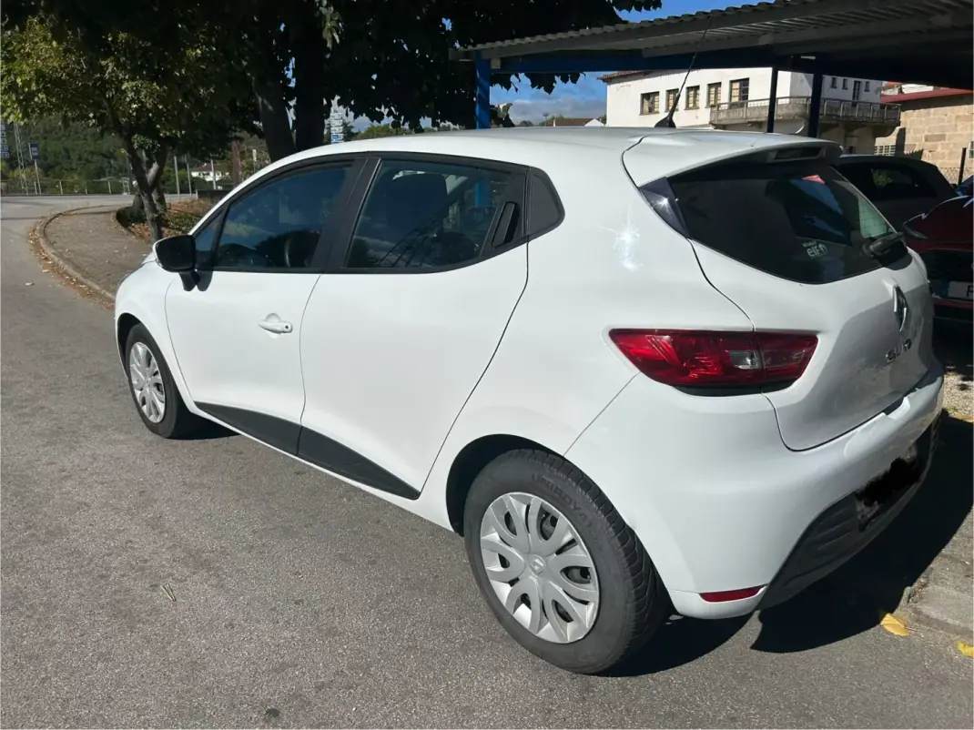 Renault Clio 2018 - 11500 EUR, 162000 km - 162000km - foto 4 de 11