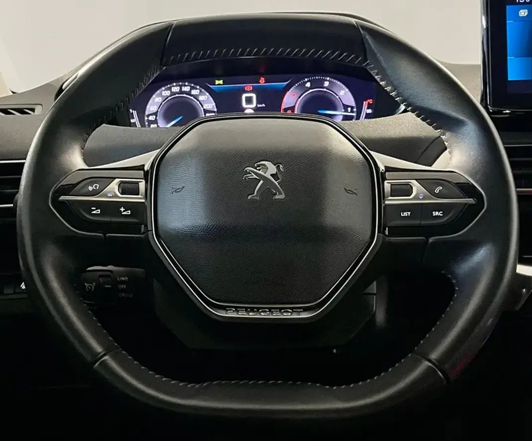 Peugeot 3008 2021 - 19900 EUR, 89000 km - AUTO.MOTO.pt - 89000km - foto 14 de 32