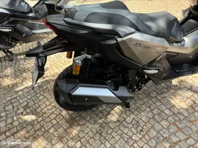Honda ADV 150 2025 - 5900 EUR, 4926 km - AUTO.MOTO.pt - 4926km - foto 10 de 14