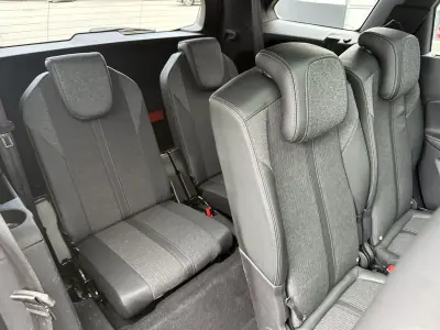 Peugeot 5008 2019 - 15900 EUR, 180000 km - 180000km - foto 38 de 70