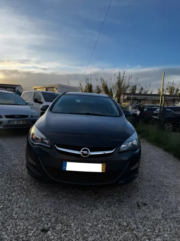 Opel Astra 2015 - 6250 EUR, 250000 km - AUTO.MOTO.pt - 250000km - foto 2 de 8