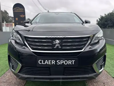 Peugeot 5008 2018 - 14900 EUR, 140000 km - AUTO.MOTO.pt - 140000km - foto 8 de 52