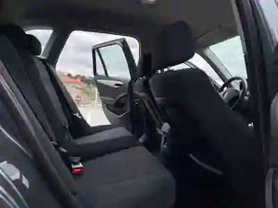 BMW X1 2014 - 13500 EUR, 208000 km - AUTO.MOTO.pt - 208000km - foto 8 de 17