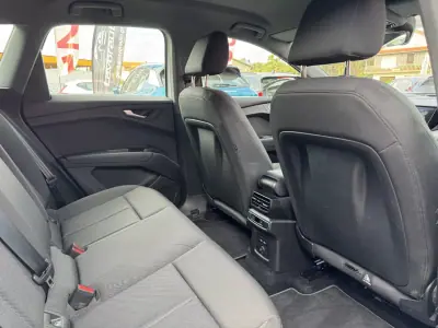 Audi Q4 e-tron 2021 - 29900 EUR, 98000 km - 98000km - foto 18 de 46