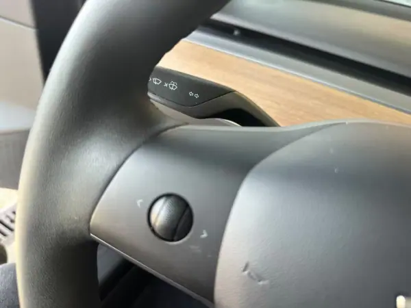 Tesla Model 3 2020 - 33900 EUR, 48971 km - 48971km - foto 20 de 31