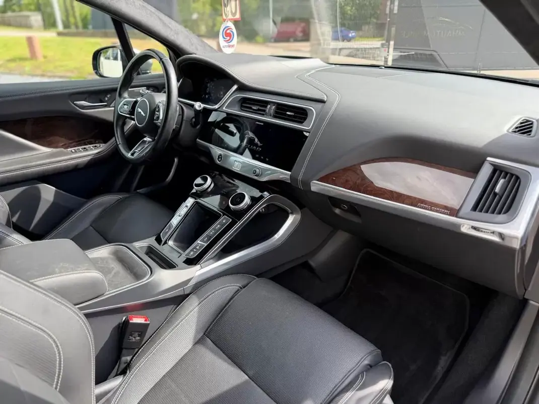 Jaguar I-Pace 2018 - 24900 EUR, 74650 km - AUTO.MOTO.pt - 74650km - foto 9 de 14