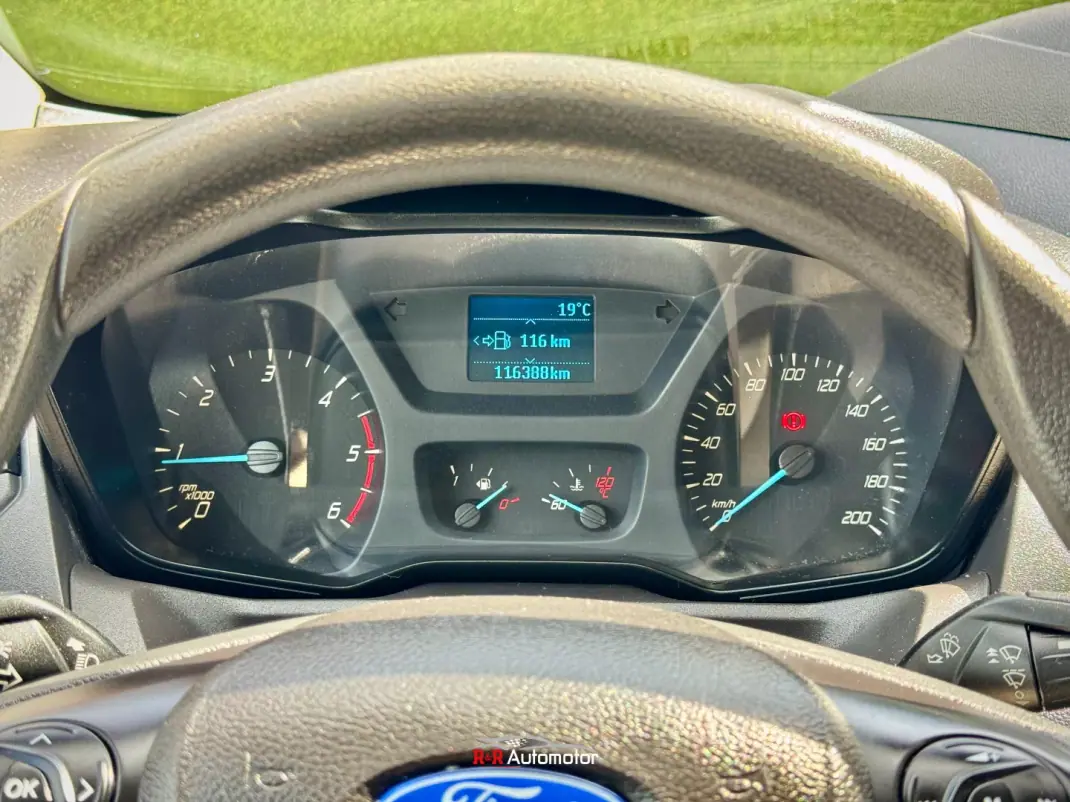 Ford 2016 - 16500 EUR, 116000 km - AUTO.MOTO.pt - 116000km - foto 11 de 20