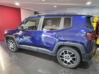 Jeep Renegade 2020 - 17000 EUR, 120000 km - AUTO.MOTO.pt - 120000km - foto 3 de 22