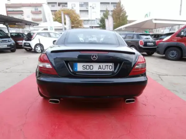Mercedes-Benz SLK 200 2010 - 16000 EUR, 176098 km - AUTO.MOTO.pt - 176098km - foto 12 de 32