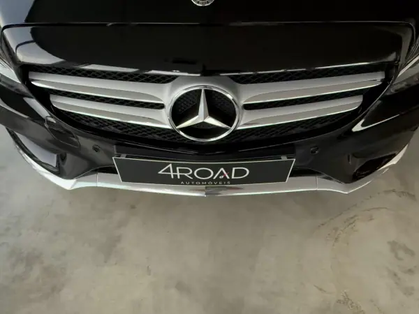 Mercedes-Benz C 200 2015 - 17999 EUR, 175000 km - AUTO.MOTO.pt - 175000km - foto 114 de 125