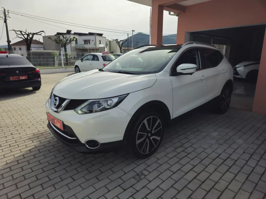 Nissan Qashqai 2016 - 17500 EUR, 101000 km - AUTO.MOTO.pt - 101000km - foto 3 de 15