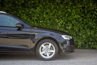 Audi A3 Sportback 2019 - 17800 EUR, 118000 km - AUTO.MOTO.pt - 118000km - foto 5 de 16