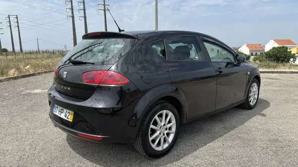 SEAT Leon 2009 - 6900 EUR, 250000 km - AUTO.MOTO.pt - 250000km - foto 20 de 30