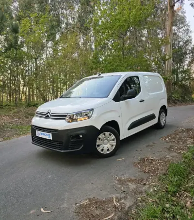 Citroën Berlingo 2020 - 11990 EUR, 152000 km - AUTO.MOTO.pt - 152000km - foto 2 de 30