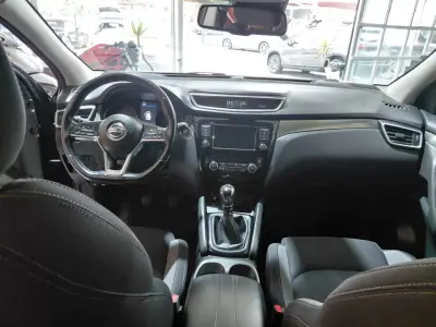 Nissan Qashqai 2018 - 18900 EUR, 99000 km - AUTO.MOTO.pt - 99000km - foto 12 de 16