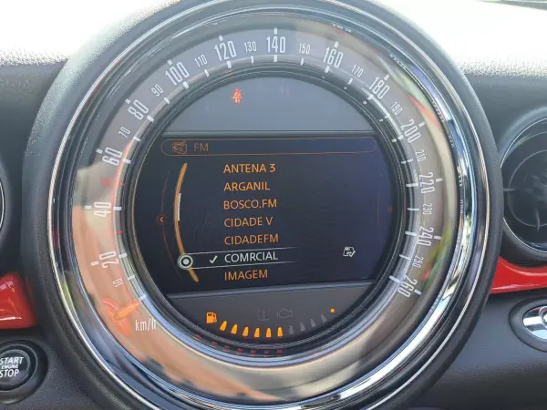 MINI Roadster 2012 - 16990 EUR, 102919 km - 102919km - foto 32 de 47