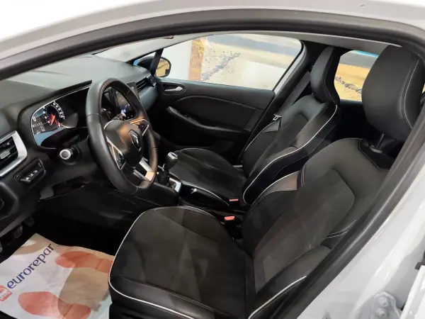 Renault Clio 2021 - 13450 EUR, 48000 km - AUTO.MOTO.pt - 48000km - foto 12 de 17