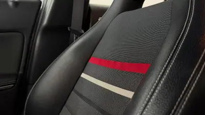 Mercedes-Benz A 180 2014 - 13990 EUR, 259250 km - AUTO.MOTO.pt - 259250km - foto 27 de 29