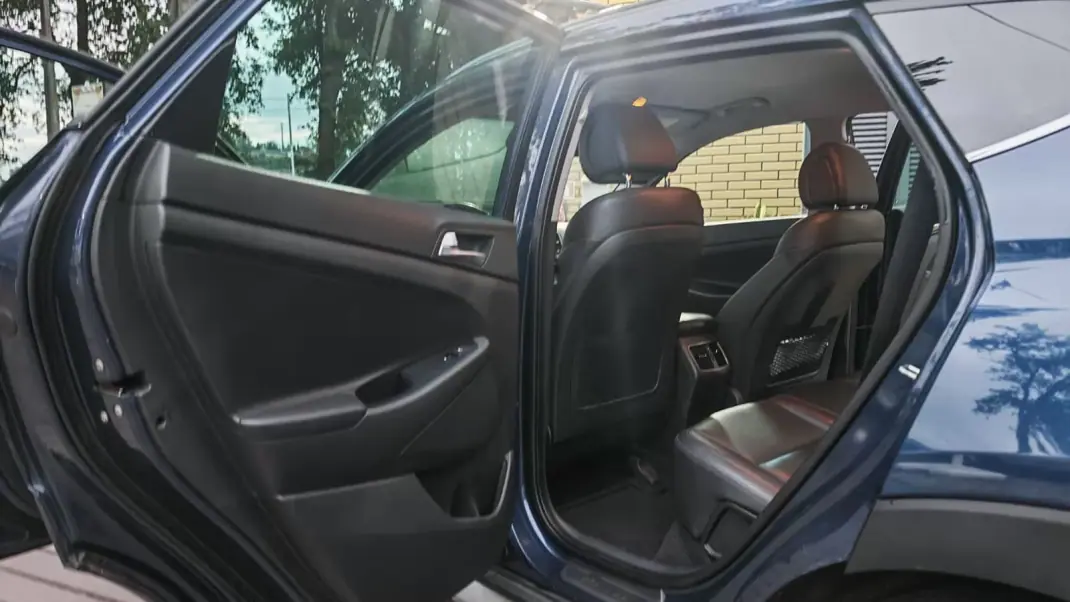 Hyundai Tucson 2018 - 14900 EUR, 297625 km - AUTO.MOTO.pt - 297625km - foto 8 de 17