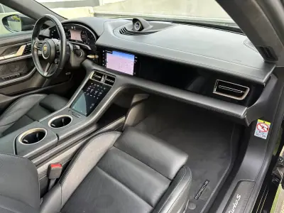 Porsche Taycan 2021 - 99900 EUR, 66000 km - AUTO.MOTO.pt - 66000km - foto 66 de 71