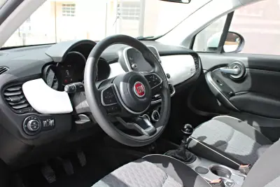 Fiat 500X 2019 - 13900 EUR, 122366 km - AUTO.MOTO.pt - 122366km - foto 11 de 22