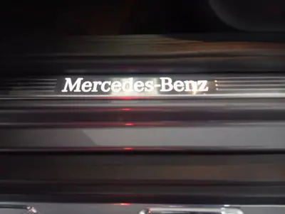 Mercedes-Benz GLA 220 2018 - 27500 EUR, 105000 km - AUTO.MOTO.pt - 105000km - foto 34 de 39