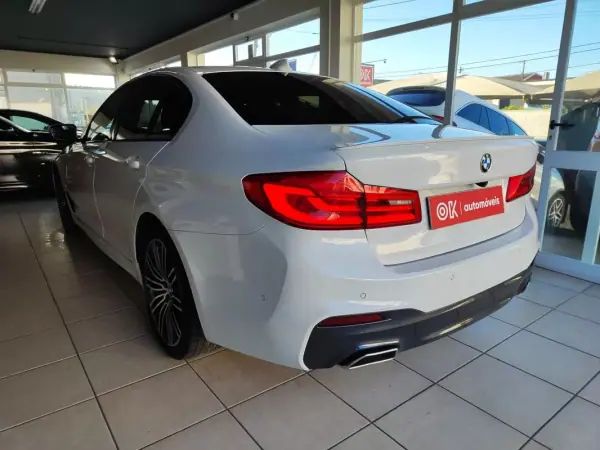 BMW 530e 2019 - 31500 EUR, 46900 km - AUTO.MOTO.pt - 46900km - foto 7 de 39