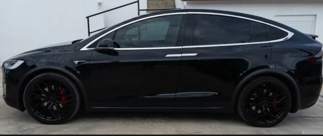 Tesla Model X 2017 - 32000 EUR, 153 km - 153km - foto 2 de 14