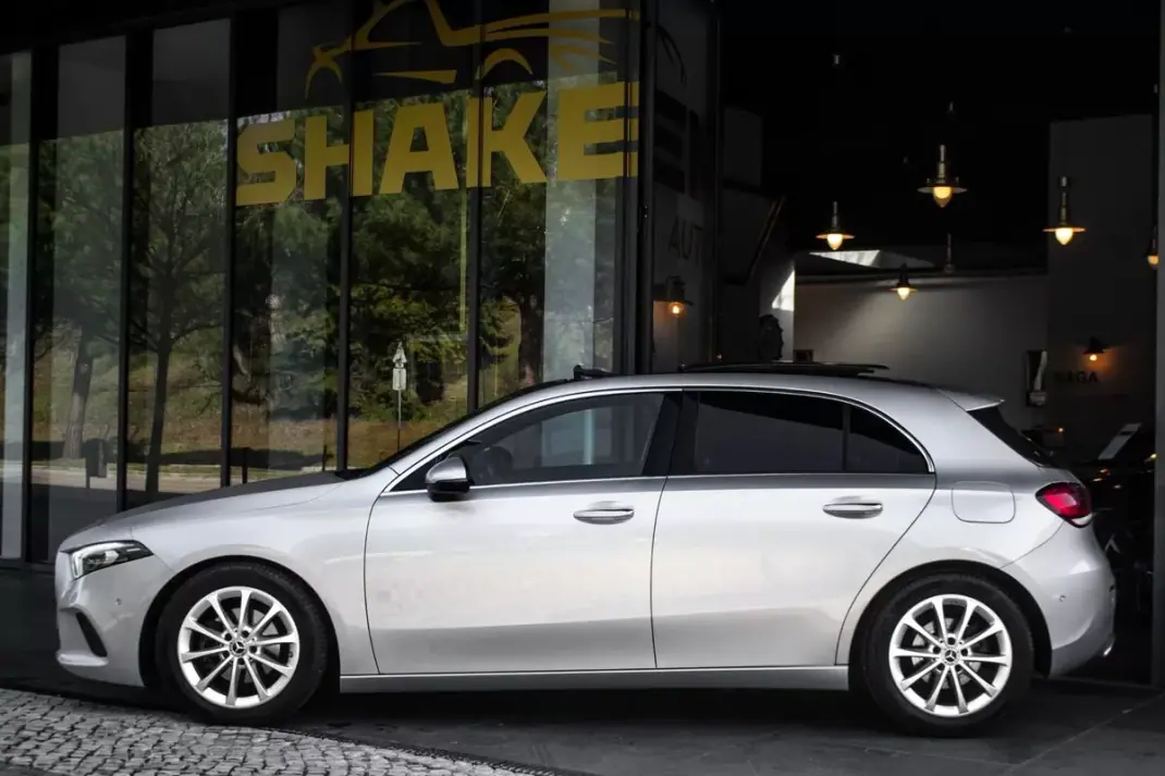 Mercedes-Benz A 180 2019 - 22450 EUR, 102667 km - AUTO.MOTO.pt - 102667km - foto 2 de 48