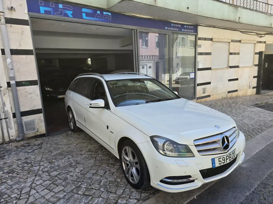 Mercedes-Benz C 250 2011 - 9999 EUR, 353413 km - 353413km - foto 3 de 24