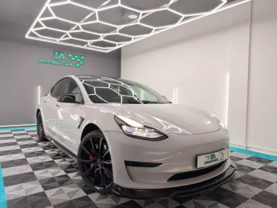 Tesla Model 3 2020 - 25500 EUR, 102500 km - foto 4 de 25
