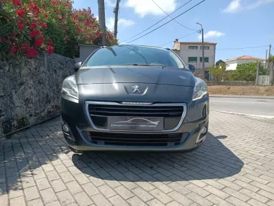Peugeot 5008 2014 - 5950 EUR, 420000 km - AUTO.MOTO.pt - 420000km - foto 2 de 16