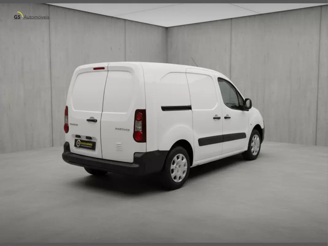 Peugeot 2016 - 9990 EUR, 180000 km - AUTO.MOTO.pt - 180000km - foto 3 de 8