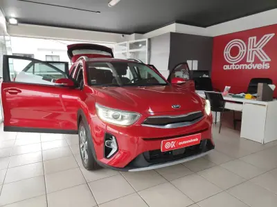Kia Stonic 2021 - 14950 EUR, 29990 km - AUTO.MOTO.pt - 29990km - foto 19 de 33
