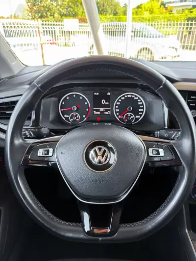 Volkswagen Polo 2018 - 12500 EUR, 112178 km - 112178km - foto 8 de 21