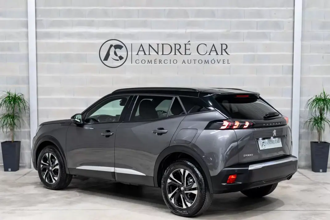 Peugeot 2008 2023 - 17450 EUR, 19220 km - AUTO.MOTO.pt - 19220km - foto 7 de 49