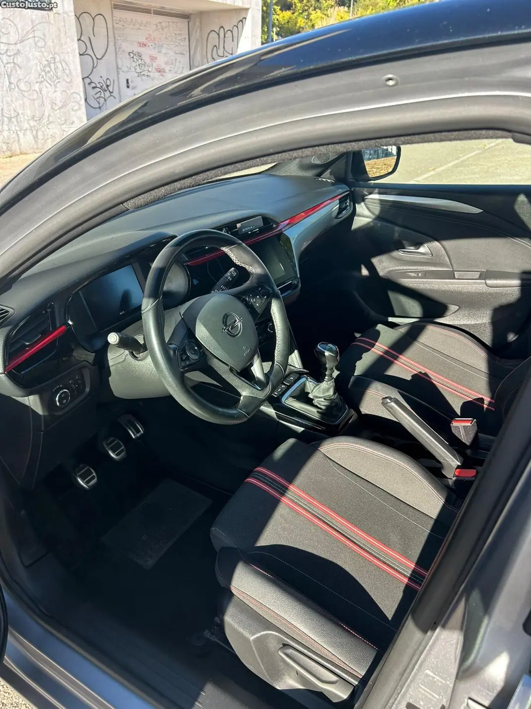 Opel Corsa 2021 - 13900 EUR, 90000 km - AUTO.MOTO.pt - 90000km - foto 4 de 8