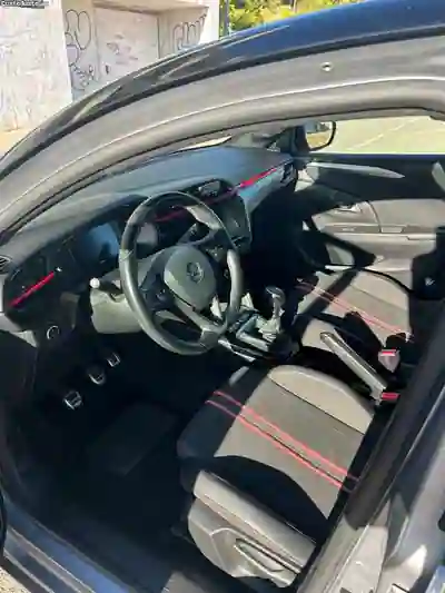 Opel Corsa 2021 - 13900 EUR, 90000 km - AUTO.MOTO.pt - 90000km - foto 4 de 8