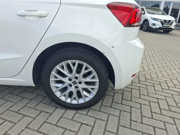 SEAT Ibiza 2022 - 17250 EUR, 70500 km - AUTO.MOTO.pt - 70500km - foto 9 de 31