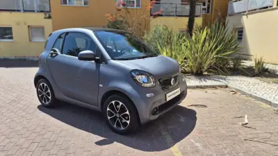 Smart ForTwo Coupé 2016 - 10480 EUR, 115000 km - AUTO.MOTO.pt - 115000km - foto 9 de 11