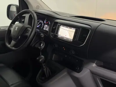 Peugeot Expert 2019 - 18450 EUR, 121904 km - AUTO.MOTO.pt - 121904km - foto 14 de 16