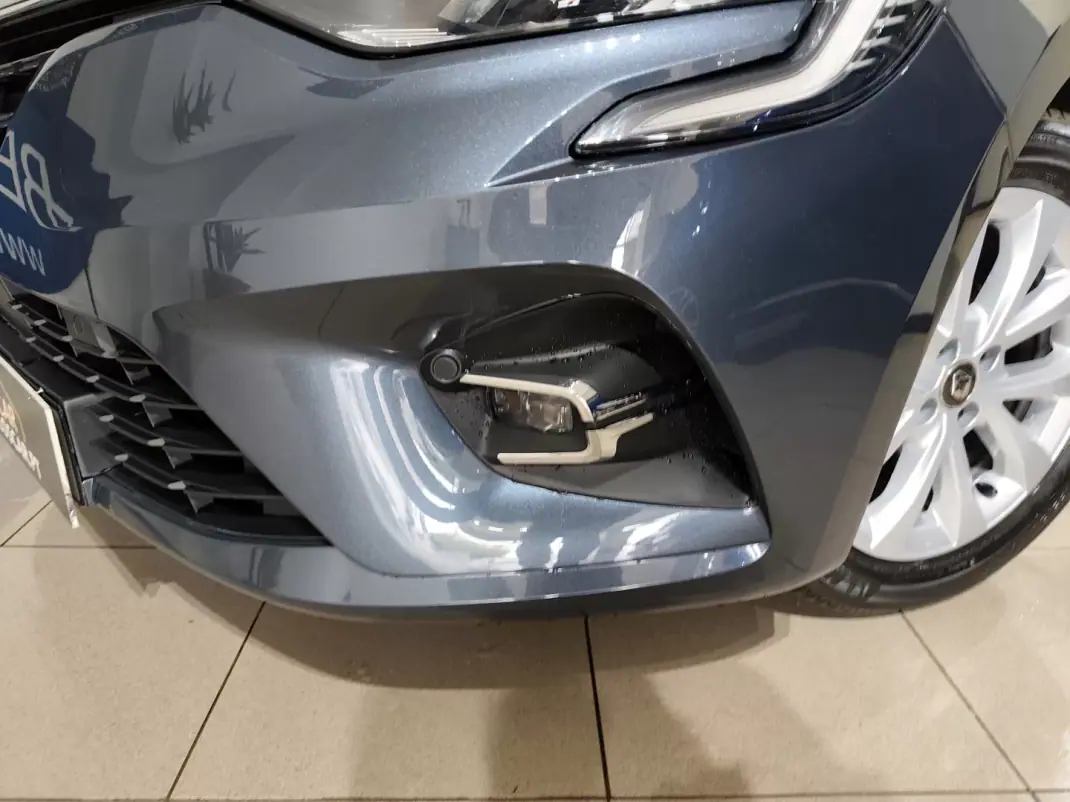 Renault Clio 2020 - 13990 EUR, 65000 km - AUTO.MOTO.pt - 65000km - foto 5 de 30