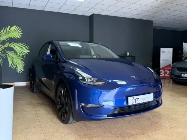 Tesla Model Y 2022 - 37990 EUR, 52574 km - AUTO.MOTO.pt - 52574km - foto 2 de 15