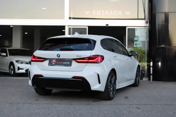 BMW 118 2020 - 21900 EUR, 127033 km - AUTO.MOTO.pt - 127033km - foto 2 de 18