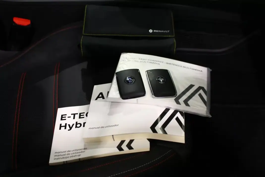 Renault Arkana 2022 - 21750 EUR, 74000 km - 74000km - foto 40 de 40