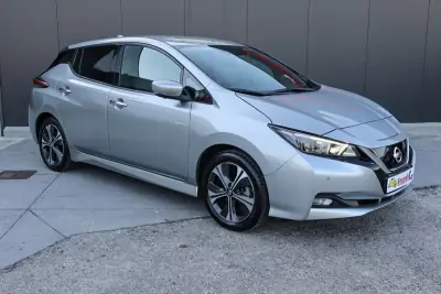 Nissan Leaf 2022 - 16500 EUR, 48298 km - AUTO.MOTO.pt - 48298km - foto 4 de 37