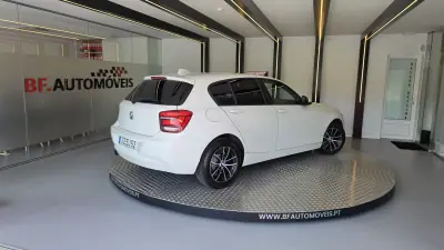 BMW 114 2013 - 9500 EUR, 212463 km - AUTO.MOTO.pt - 212463km - foto 4 de 45