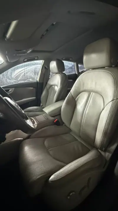 Audi A7 Sportback 2012 - 22000 EUR, 448000 km - AUTO.MOTO.pt - 448000km - foto 8 de 15